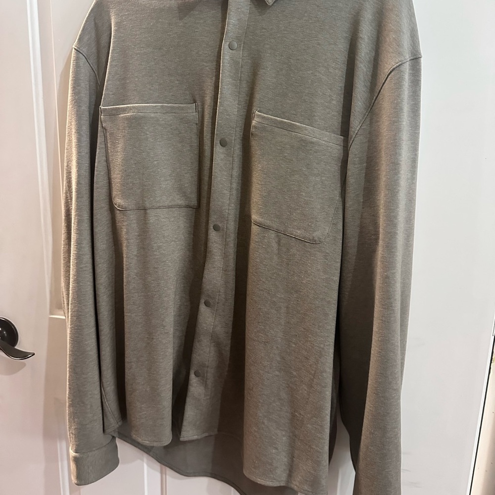 Lululemon Soft Knit Overshirt French Terry Shirt Snap Stretch Pockets green